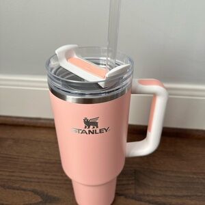 Stanley Thirst Quencher 40oz - Peach LIMITED EDITION